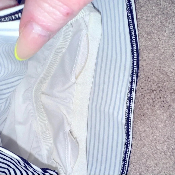 VICTORIA SECRET CAP SLEEVE OFF THE SHOULDER B&W STRIPE CROP BIKINI TOP XSMALL - Picture 12 of 13